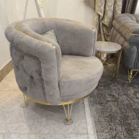 مبل چستر و عسلی پیانویی در حد نو|مبلمان خانگی و میز عسلی|سنندج, |دیوار