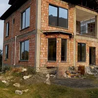 ساخت پنجره UPVC، توری پلیسه و نرده شیشه‌ای