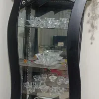 بوفه قهوه‌ای تیره