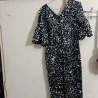 مانتو لباس مجلسی به فروش می‌رسید