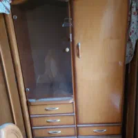 کمد بچه نو و سالم با چوب اصلی