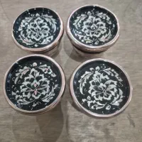 استخدام نیروی جوان خاتم چسبان