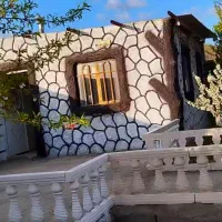 ویلا با چاه آب اختصاصی در  باغ