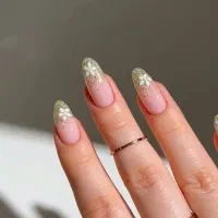 کاشت ناخن