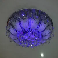 لوستر کریستالی بزرگ|لوستر و چراغ آویز|رشت, فلسطین|دیوار