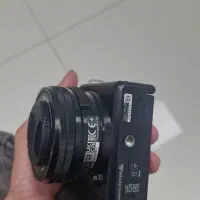 دوربین سونی zve10 با لنز ۱۶ ۵۰ مشابه اکبند|دوربین عکاسی و فیلمبرداری|یاسوج, |دیوار