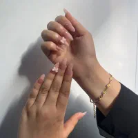 انجام خدمات ناخن و بافت مو