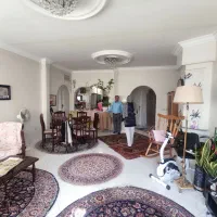 100متر-2خواب-ط4-با-آسانسور-چهارراه-دانشجو