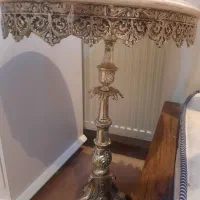 میز تلفن و کنار سالنی