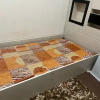 تخت تک نفره