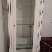 کمد ظرف تاج دار خیلی تمیز