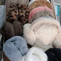 کلاه برت فرانسوی|لباس|مشهد, هفت تیر (نه دره)|دیوار