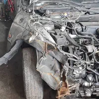 مزدا)معاوضه باخودرو تصادفی ضربه خورده چپی هرشکل|خودرو سواری و وانت|تهران, اکباتان|دیوار