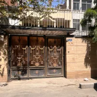 مهناز/۲۰۰متر زمین کلنگی/جواز۶طبقه/قیمت عالی