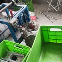 کارگر ساده برای سنباده کاری