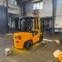 تعمیر لیفتراک|ماشینآلات صنعتی|امامزاده عبدالله, |دیوار