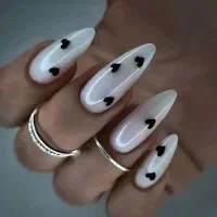 کاشت ناخن و آموزش تخصصی با تخفیف سه روزه