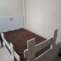 یک جفت محافظ خشابی پایین و بغل تخت کودک