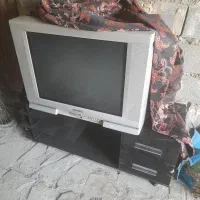 میز وتلویزیون ۵۰ اینج