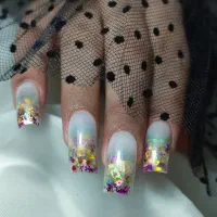 مرکز تخصصی خدمات ناخن