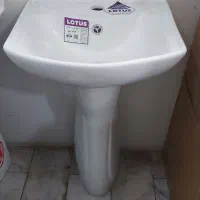 روشویی پایه دار