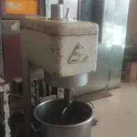 قنادی اماده در حال کار