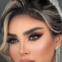 میکاپ آرتیست و عروسکار حرفه ای