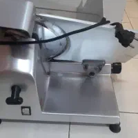 کالباس خورد کن اوماس ایتالیایی|کافیشاپ و رستوران|رشت, سعدی (تختی)|دیوار