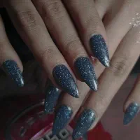 کاشت ناخن تخصصی|خدمات آرایشگری و زیبایی|زاهدان, |دیوار