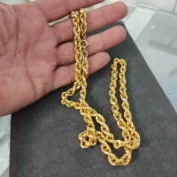 زنجیر طنابی و یک عدد النگو