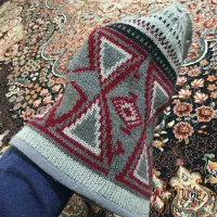 پیدا شده کلاه زمستانی و زیرپوش رکابی مشکی