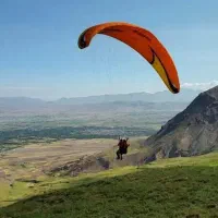 زمین برای پاراگلایدر
