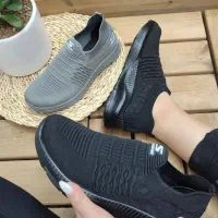 تعدادی کفش نو اسپرت|کیف، کفش، کمربند|شیراز, سیاه سنگ|دیوار