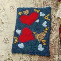 پادری.  کار دست  شبه قالی با رنگهای متنوع