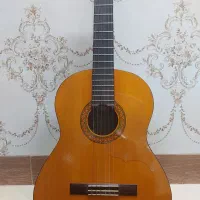 گیتار یاماها c40