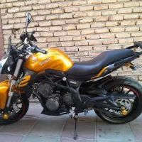 موتور  بنلی جفت سیلندر