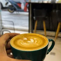 همکار خانوم جهت کار در قهوه فروشی شیفت بعدظهر