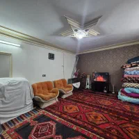 150متربنا در بر۵ /در 3طبقه/پنج قدم تا خیابان اصلی