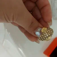 انگشتر طلا ۳۰۰ بالای تابلو