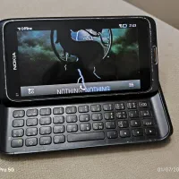 NOKIA E7