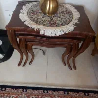 جلو مبلی به همراه میز عسلی