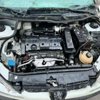 پژو 206 صندوقدار tu5 v8 مدل 93 تصادفی|خودرو سواری و وانت|شیراز, ترمینال باربری|دیوار