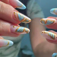 کاشت و ترمیم ناخن لیفت مژه و ابرو پدیکور