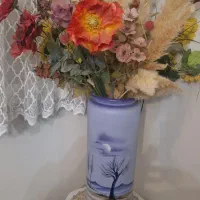 گل مصنوعی و گلدان