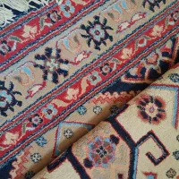 ۳ عدد قالیچه ، ۱ کناره، ۱ پادری (توافقی)