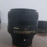لنز نیکون 85 میلیمتری