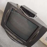 تلویزیون قدیمی همراه با دیجیتال