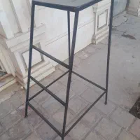 چهارپایه آهنی