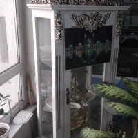 ویترین چوبی سفید