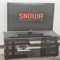 تلویزیون ۴۲ اینچ اسنوا + میز